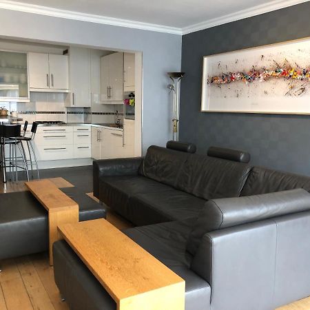 Modern Apartment At 2 Steps From Beach Остенде Экстерьер фото