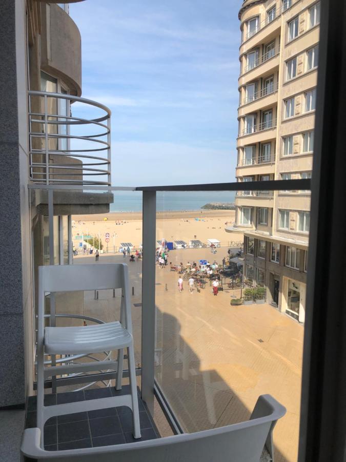 Modern Apartment At 2 Steps From Beach Остенде Экстерьер фото